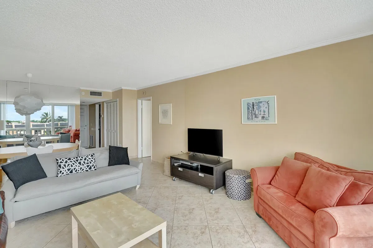 South Palm Beach Unit 511 photo 13