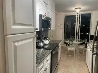 Downtown West Palm Beach Unit 403 photo 13