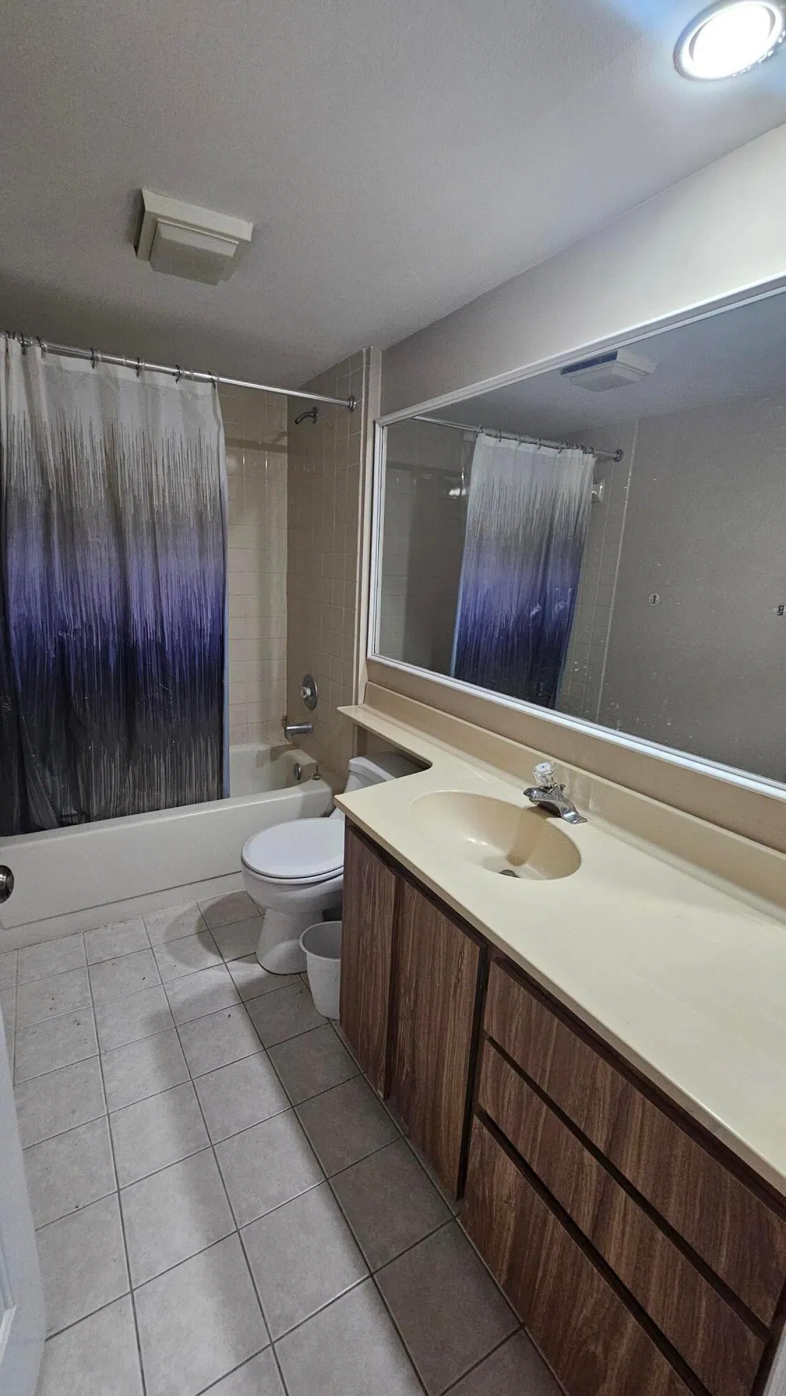 Unit 303 photo 16