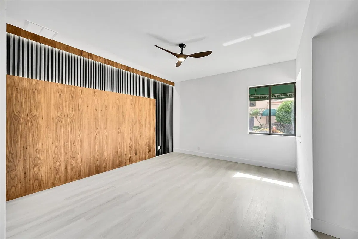Residence photo 16