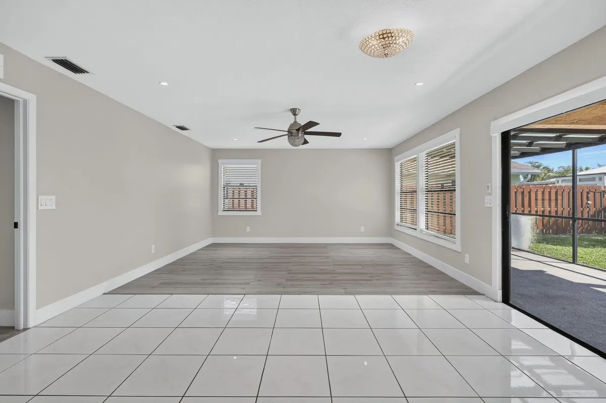 West Palm Beach Residence photo 25