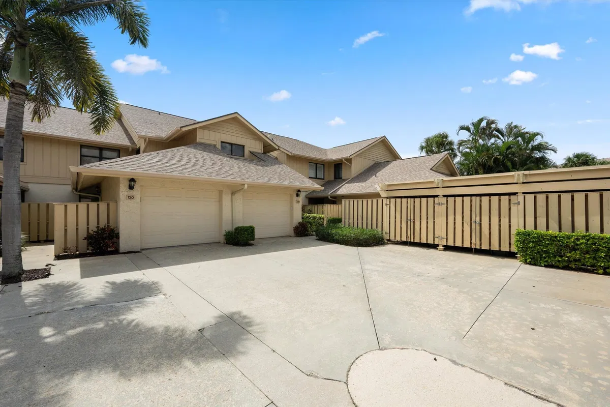 Jonathan's Landing Jupiter FL Unit 220