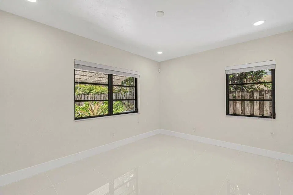  Residence photo 10