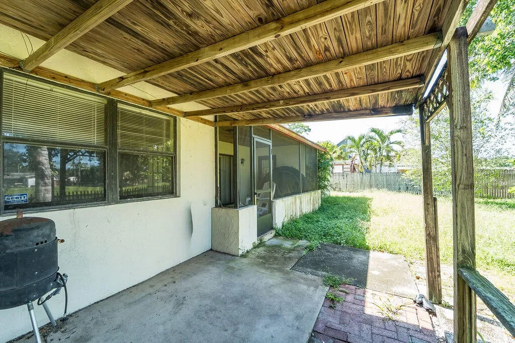 Residence photo 31