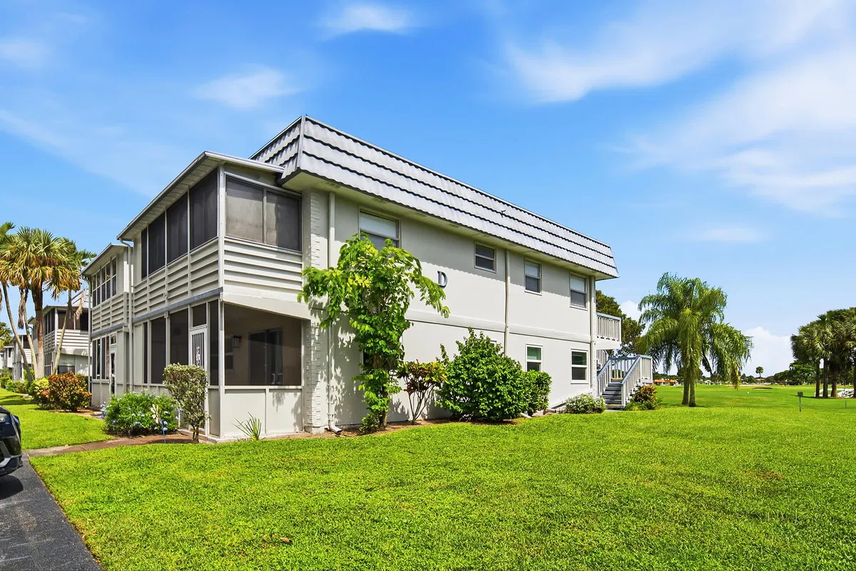 Residence photo 31