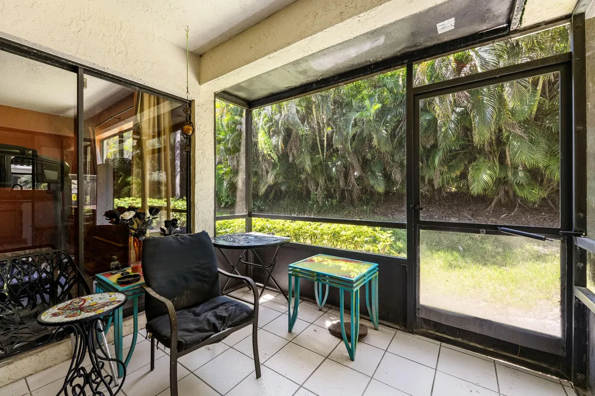  Residence photo 22