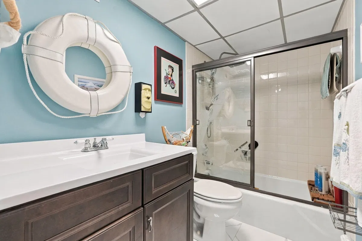Singer Island Unit 611 photo 16