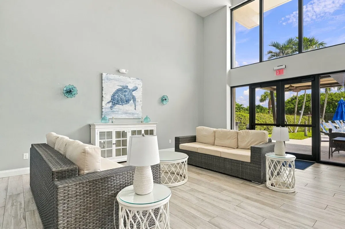 Singer Island Unit 611 photo 31
