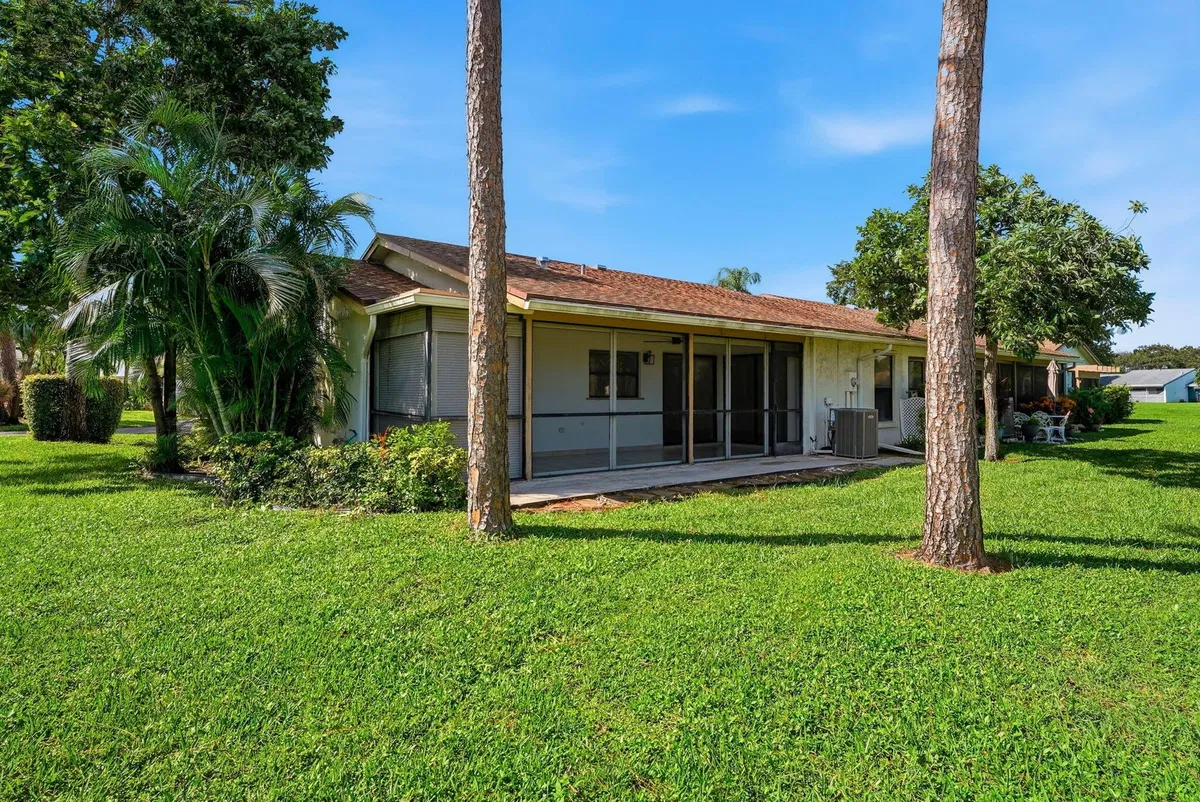 Residence photo 16