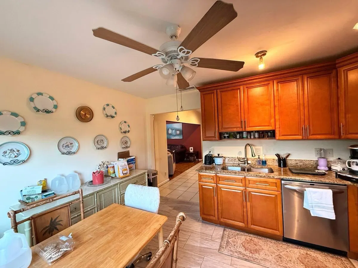 Residence photo 4