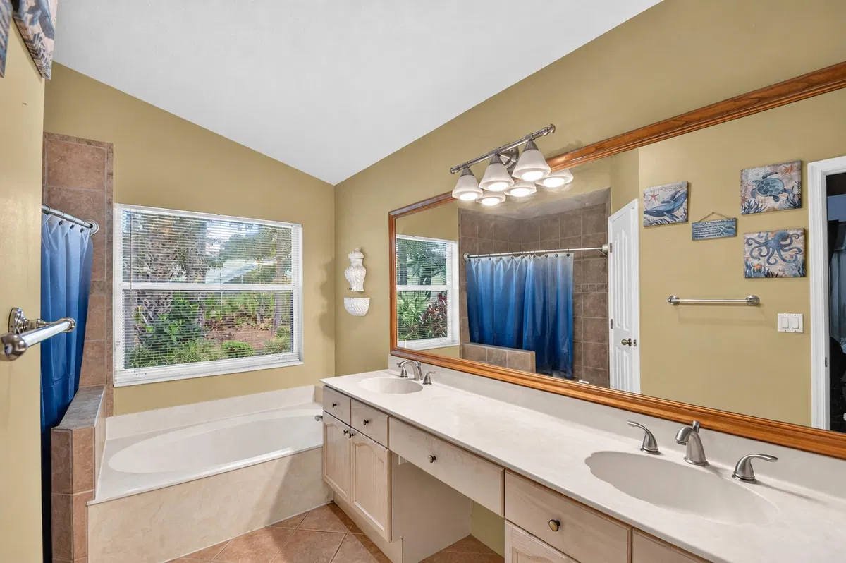 Residence photo 10