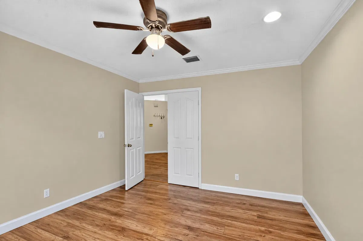 Residence photo 13