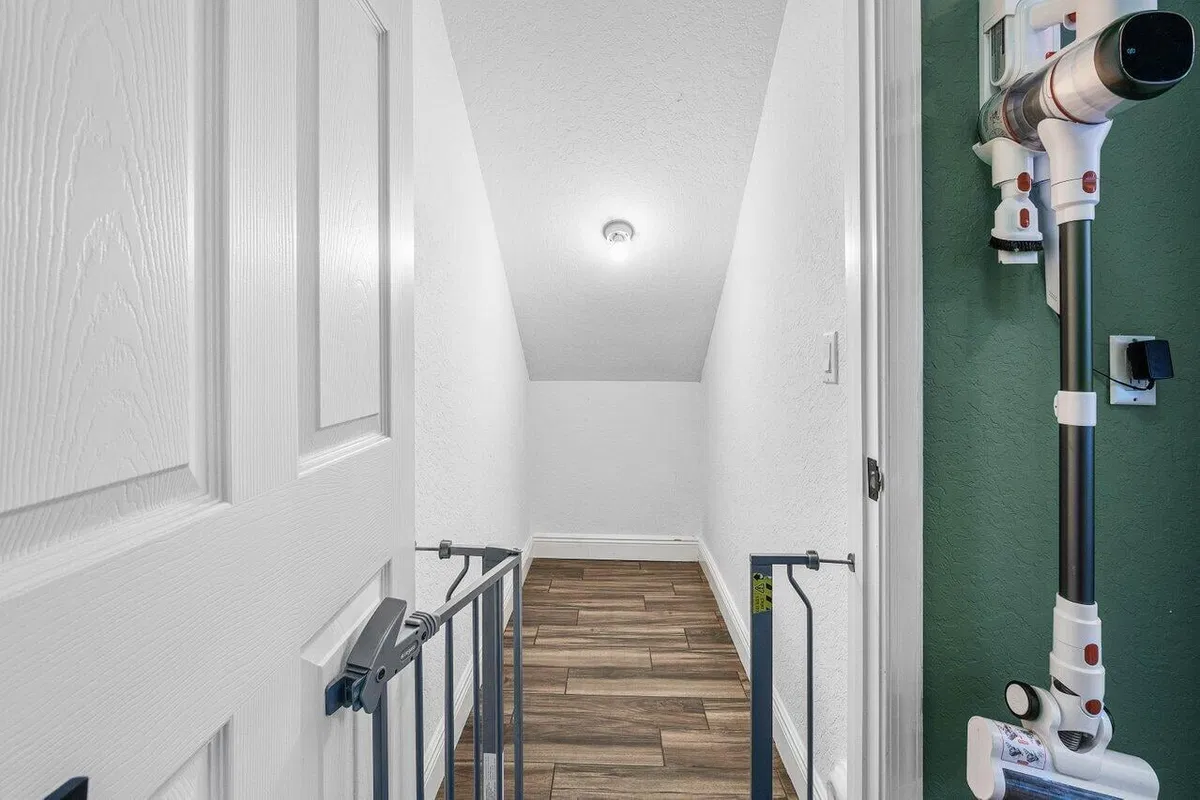 Residence photo 19