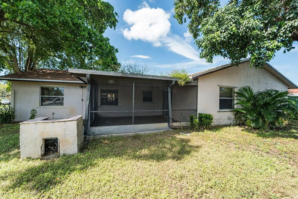 Residence photo 4