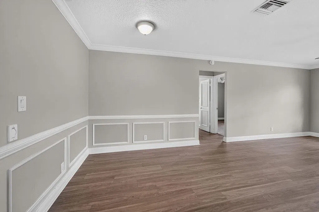 Residence photo 16