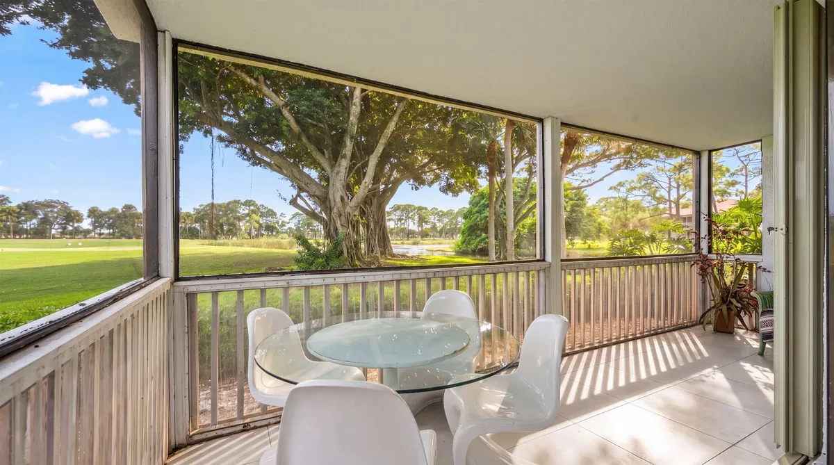 PGA National Palm Beach Gardens Residence photo 31