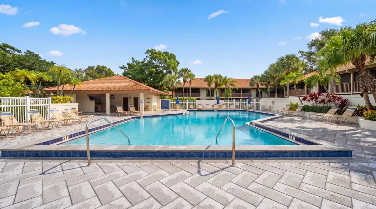 PGA National Palm Beach Gardens Residence photo 40