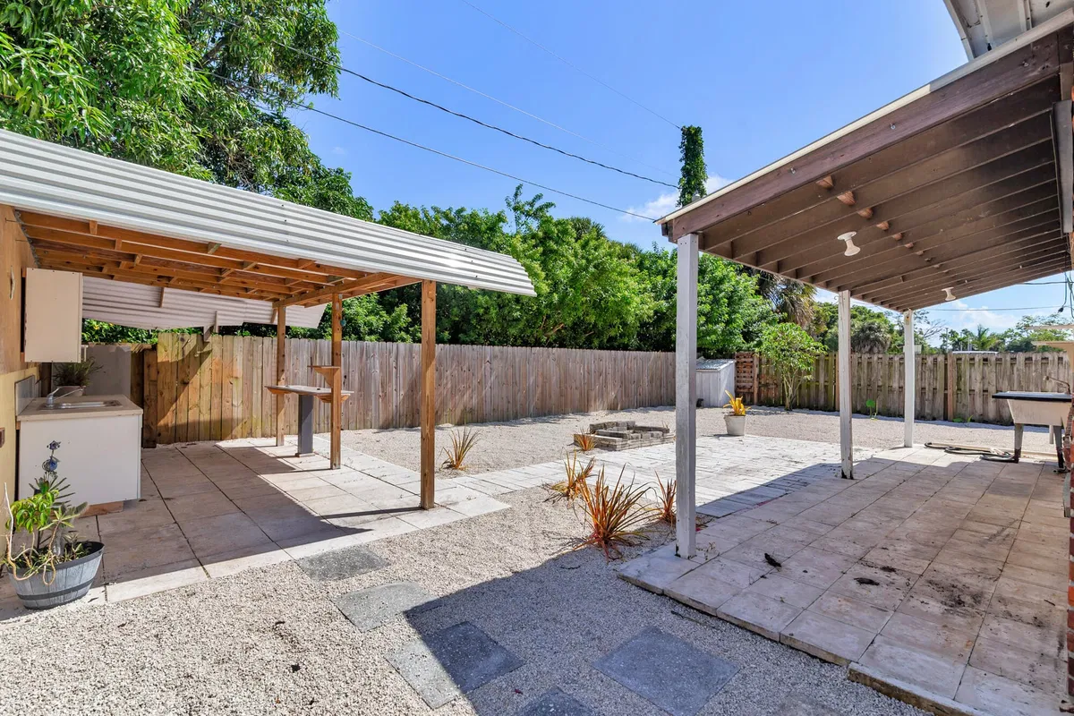 West Palm Beach Residence photo 19
