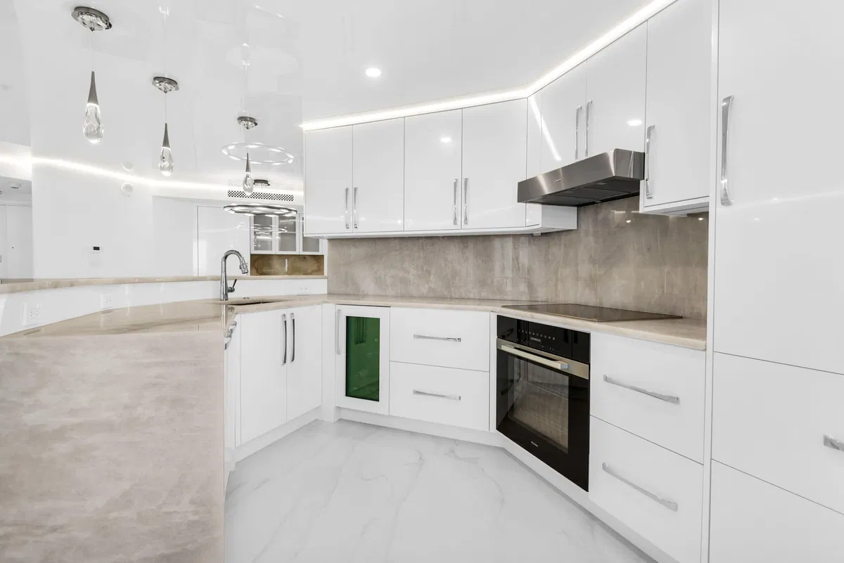 550 S Ocean Boca Unit 1205 photo 4