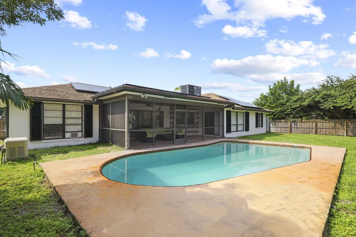  Residence photo 22