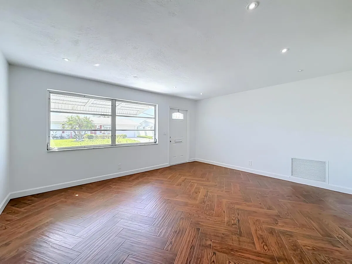  Residence photo 16