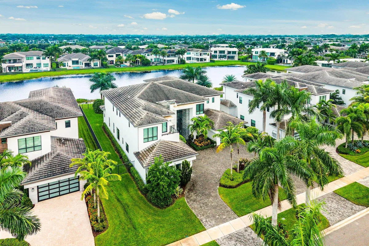 Boca Bridges Residence photo 88