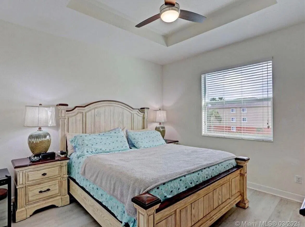Residence photo 25