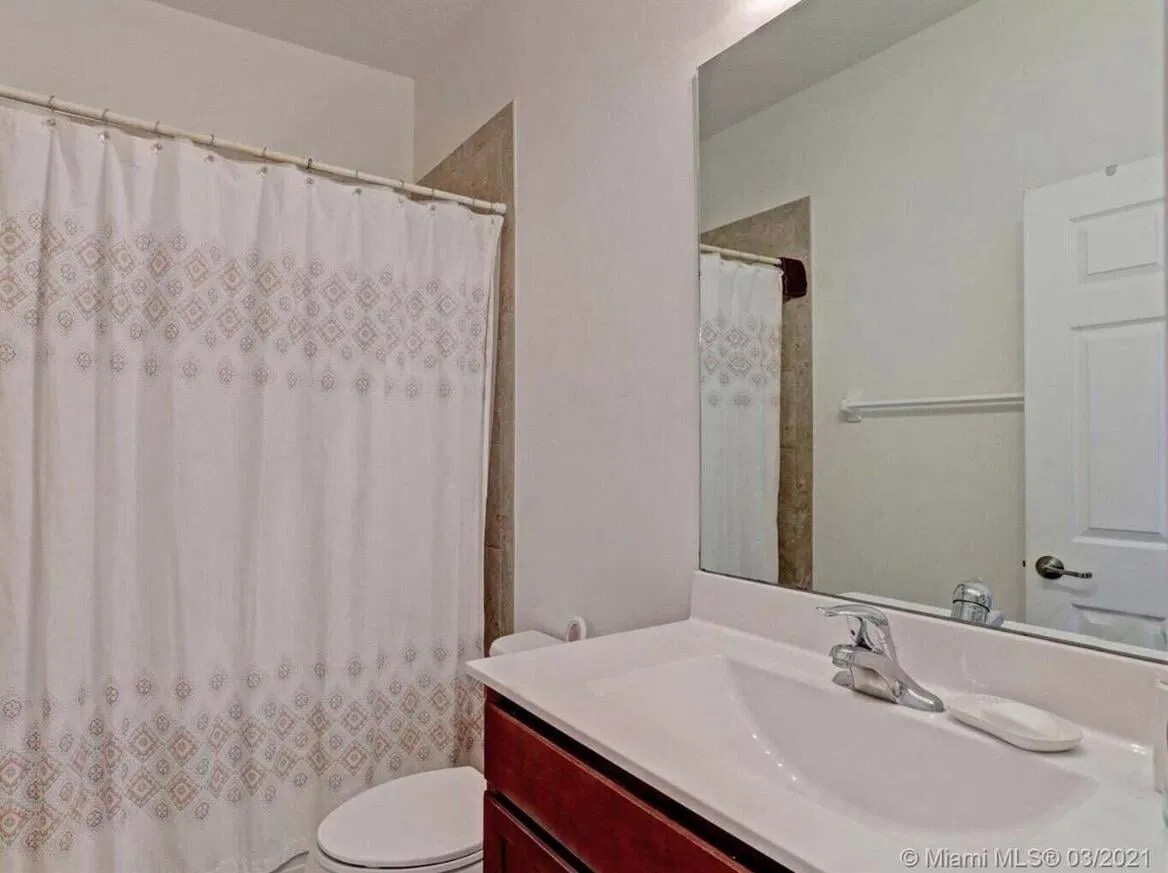 Residence photo 28