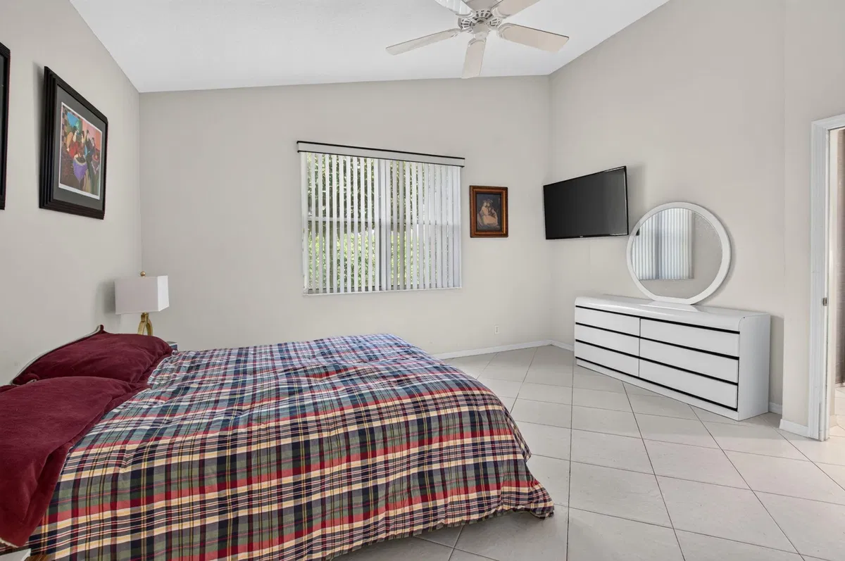  Residence photo 22