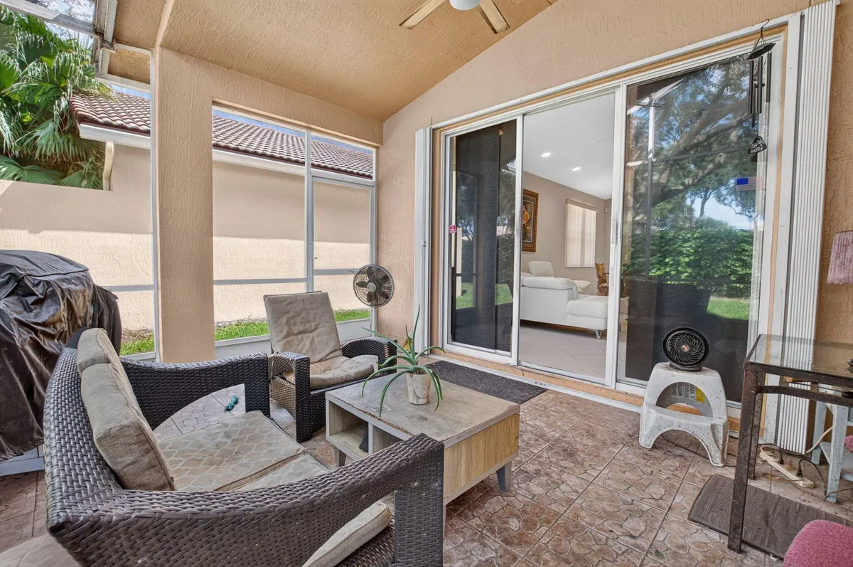  Residence photo 34