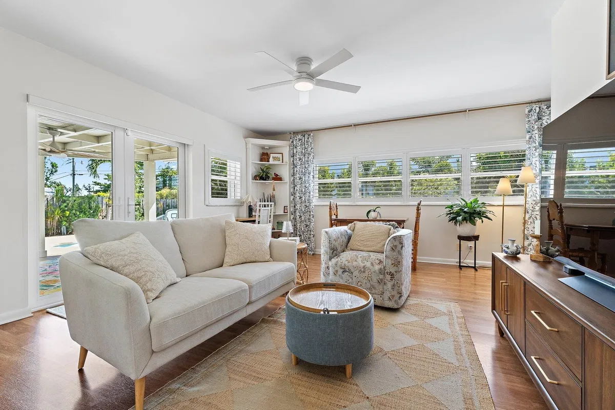 SoSo West Palm Beach Residence photo 7