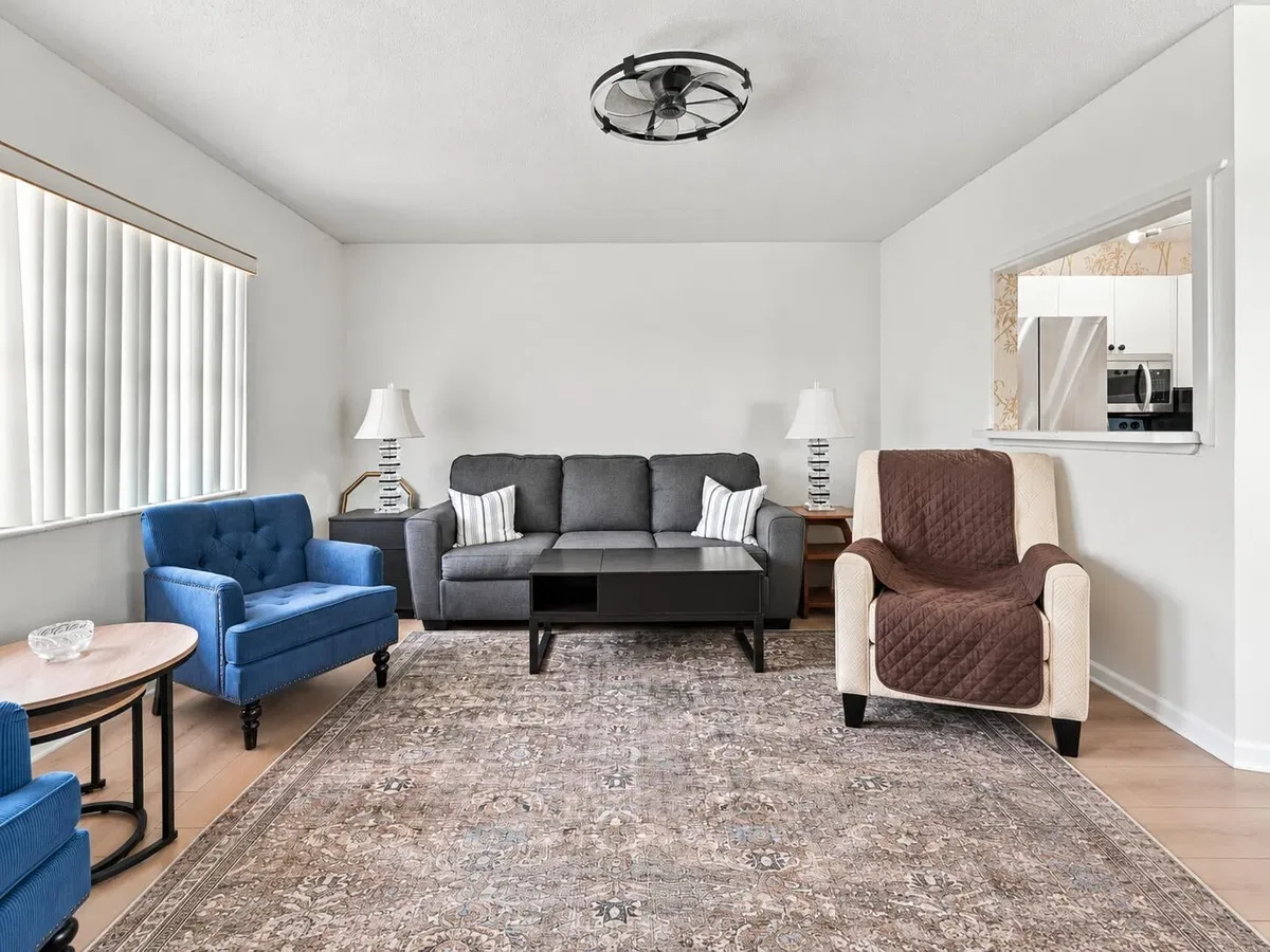Residence photo 4