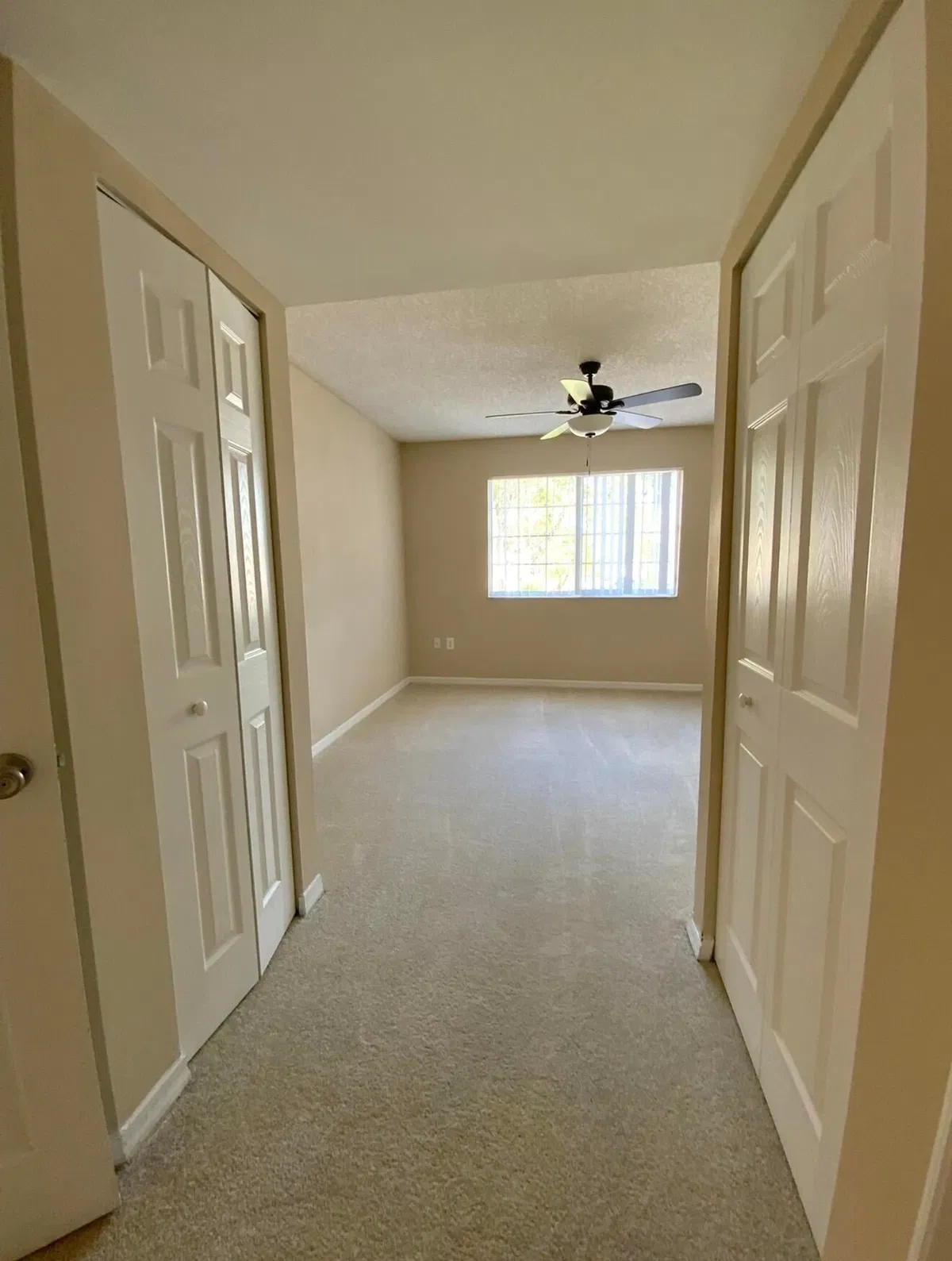  Unit 1304 photo 16