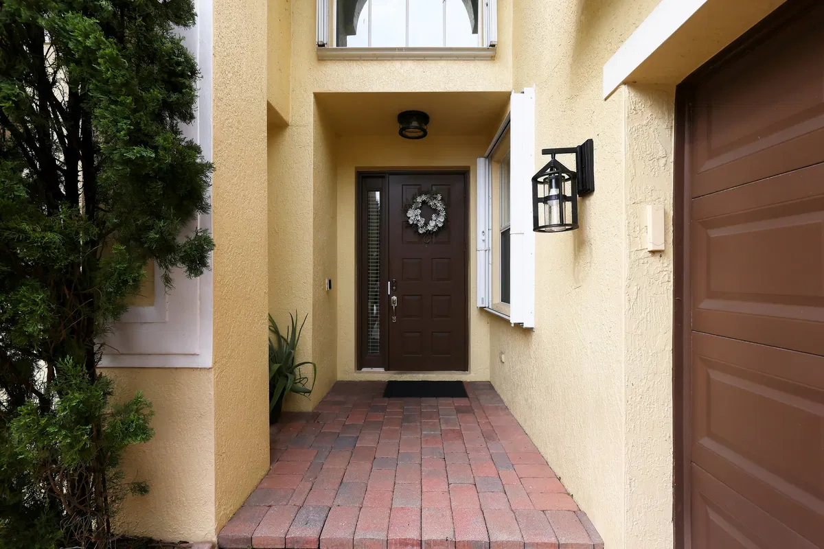 Residence photo 4