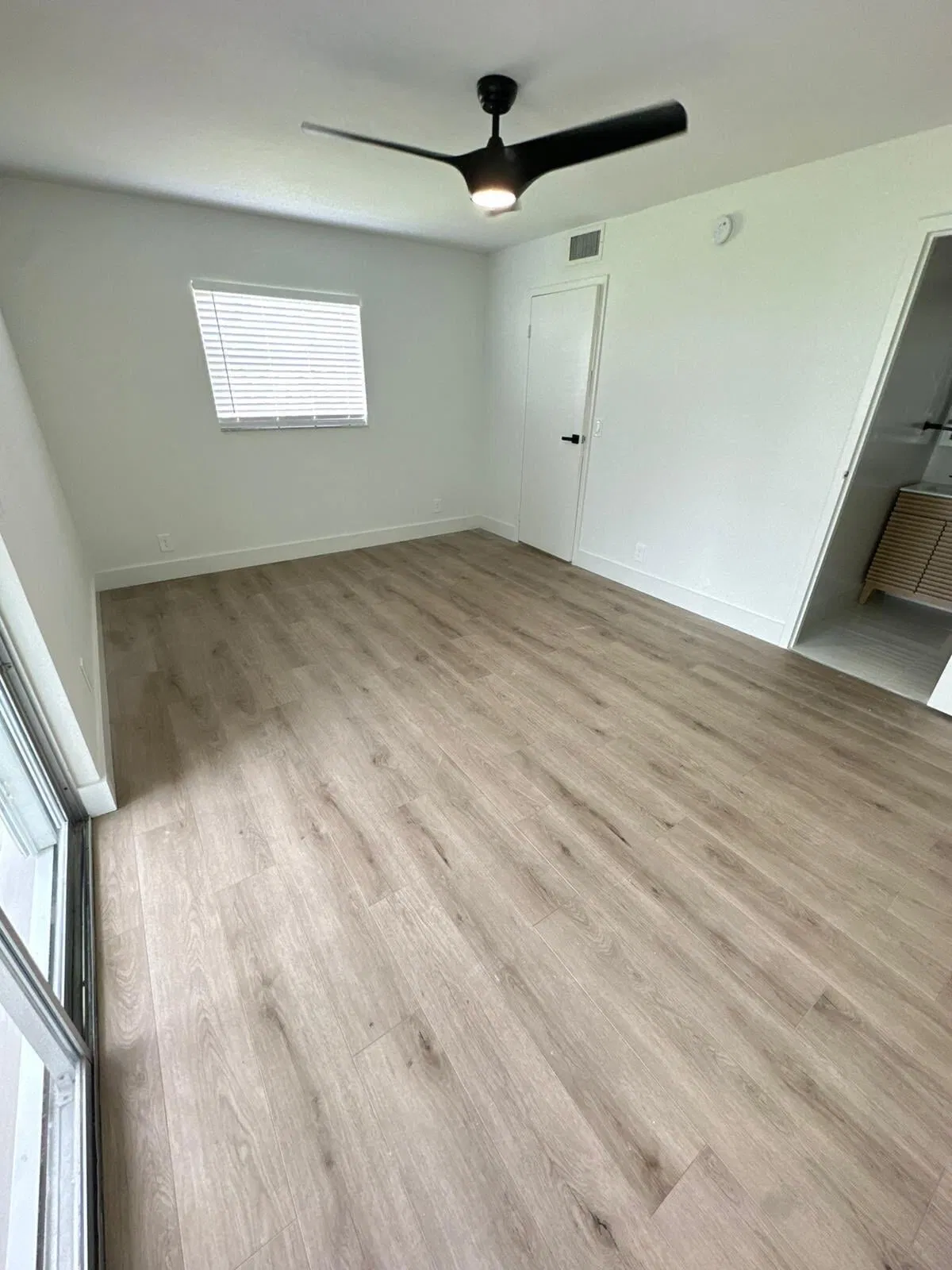  Unit 295 photo 19
