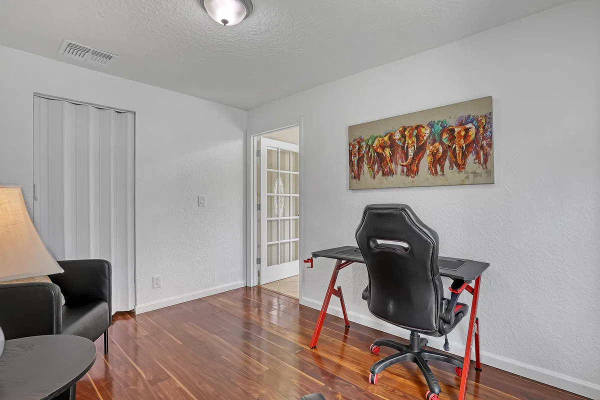 Residence photo 31