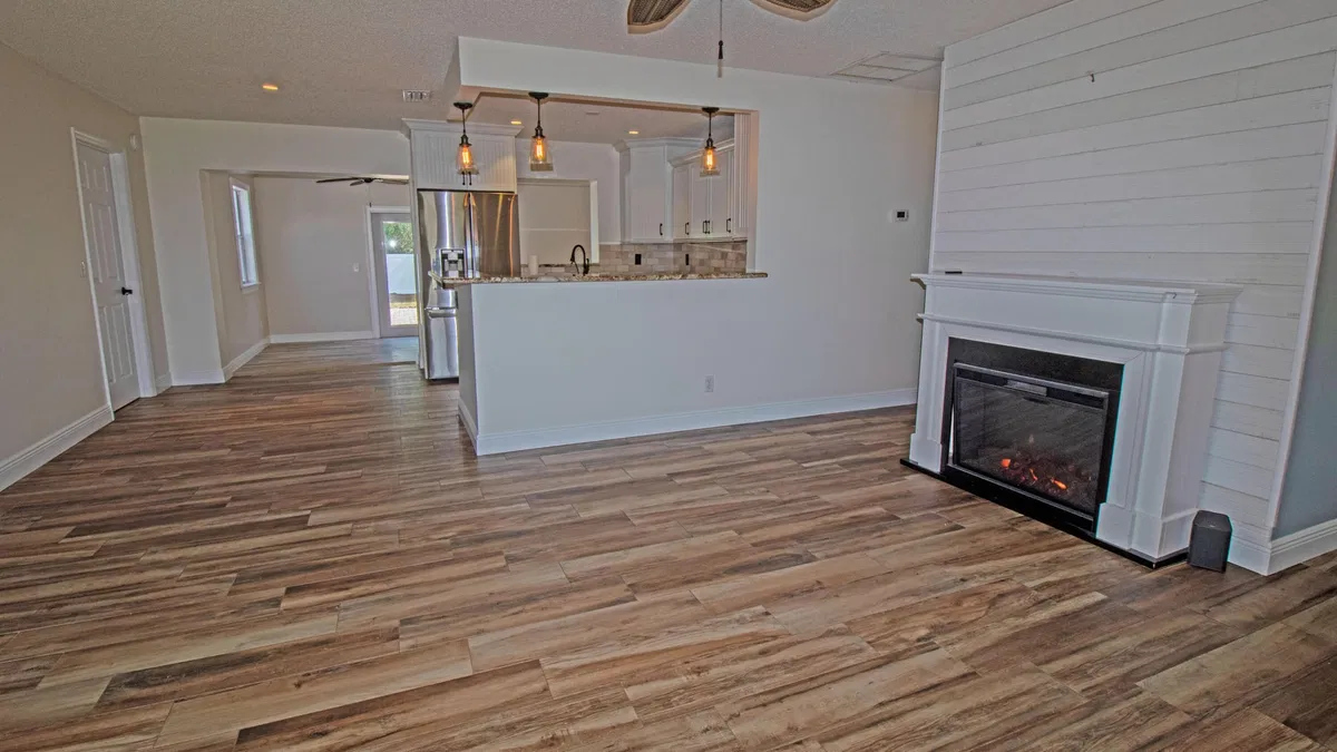 Residence photo 22