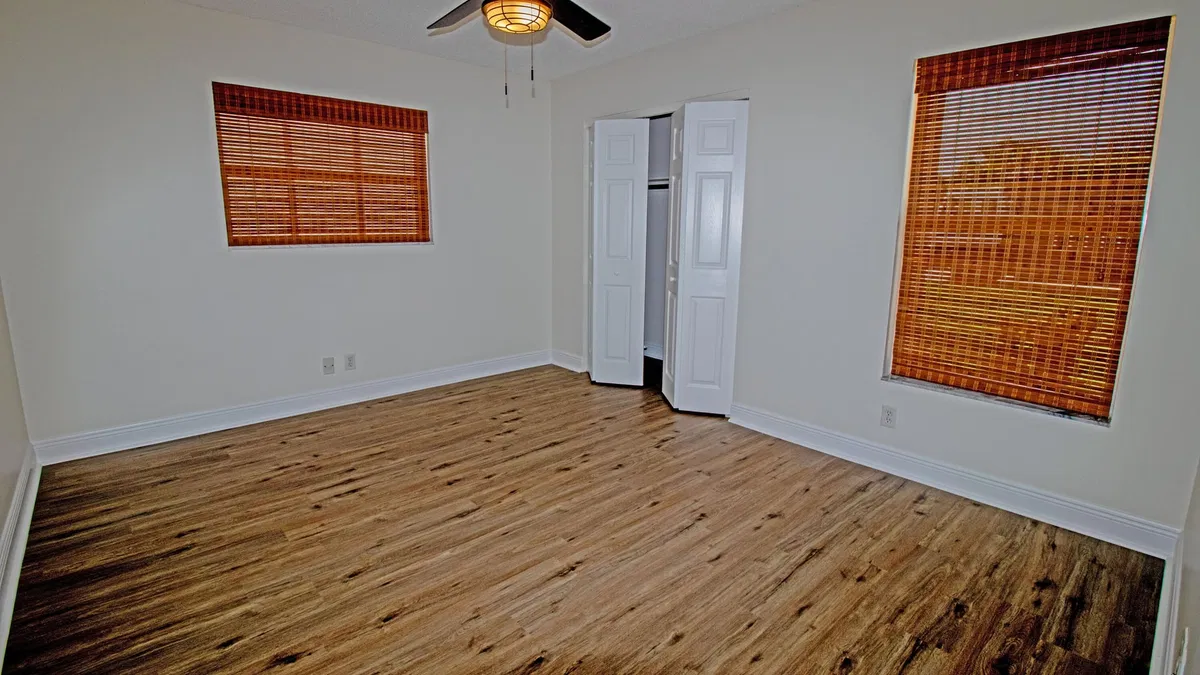 Residence photo 34