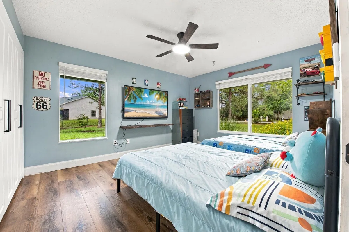 Residence photo 25