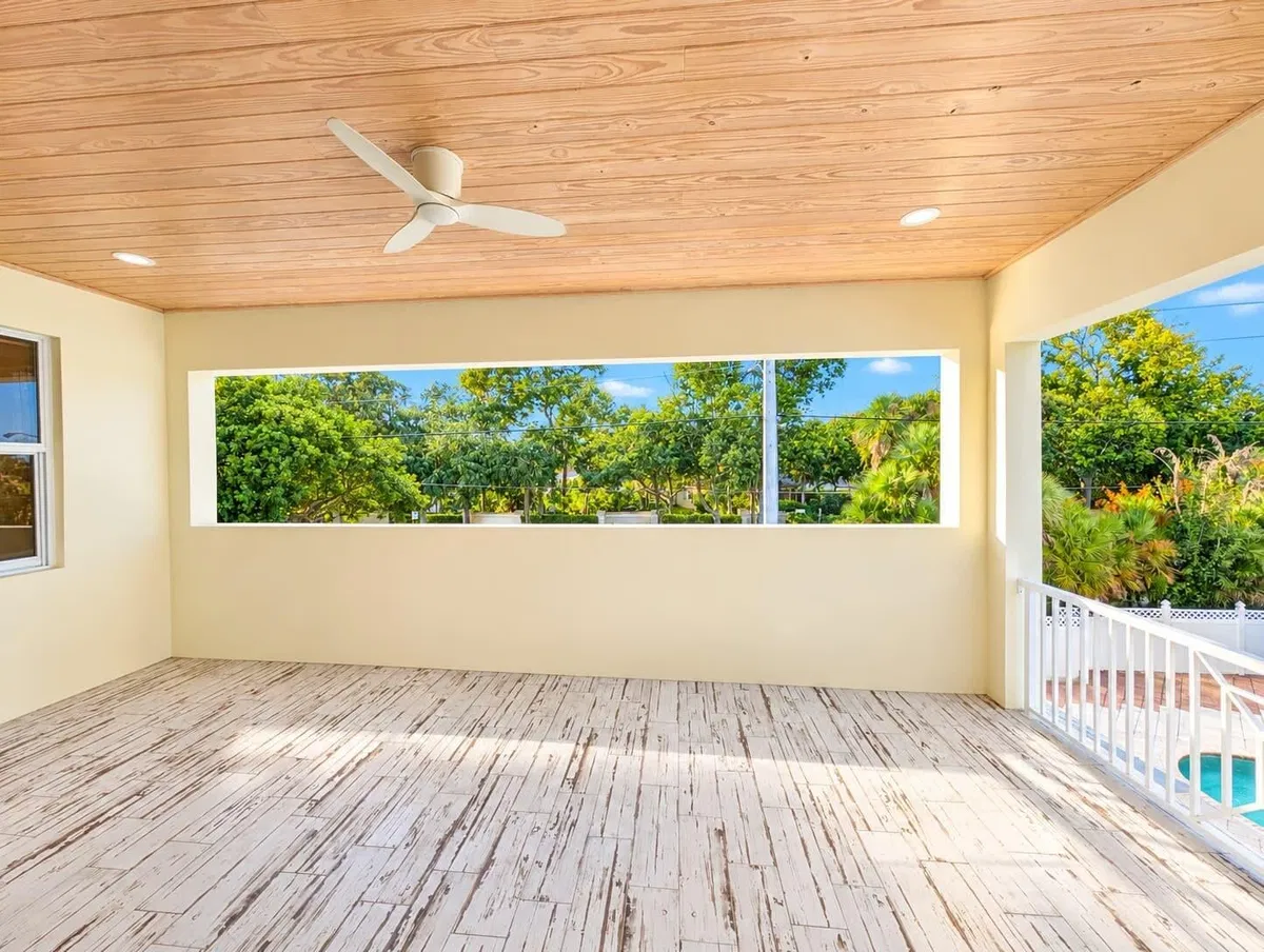 Residence photo 16