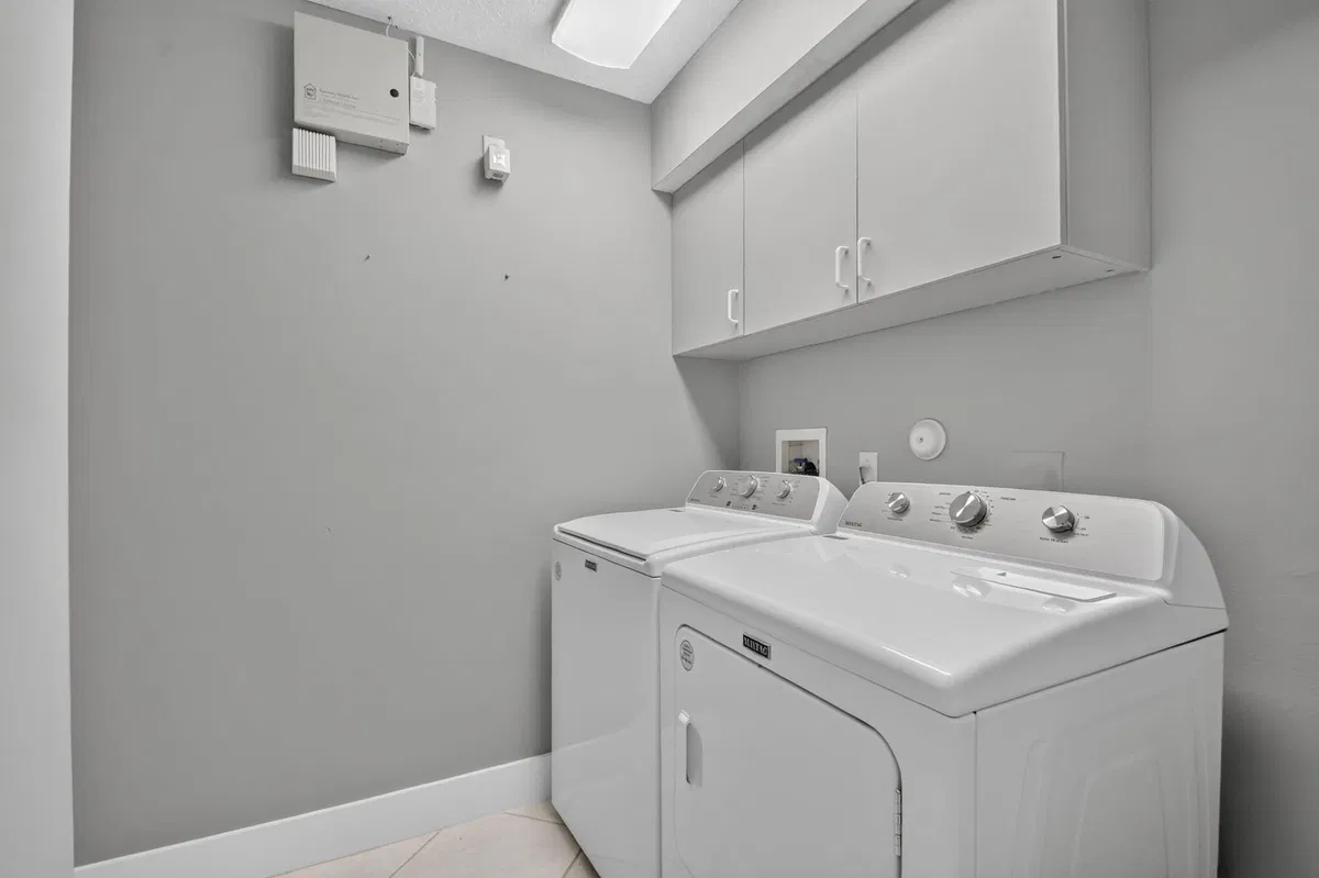 Residence photo 28