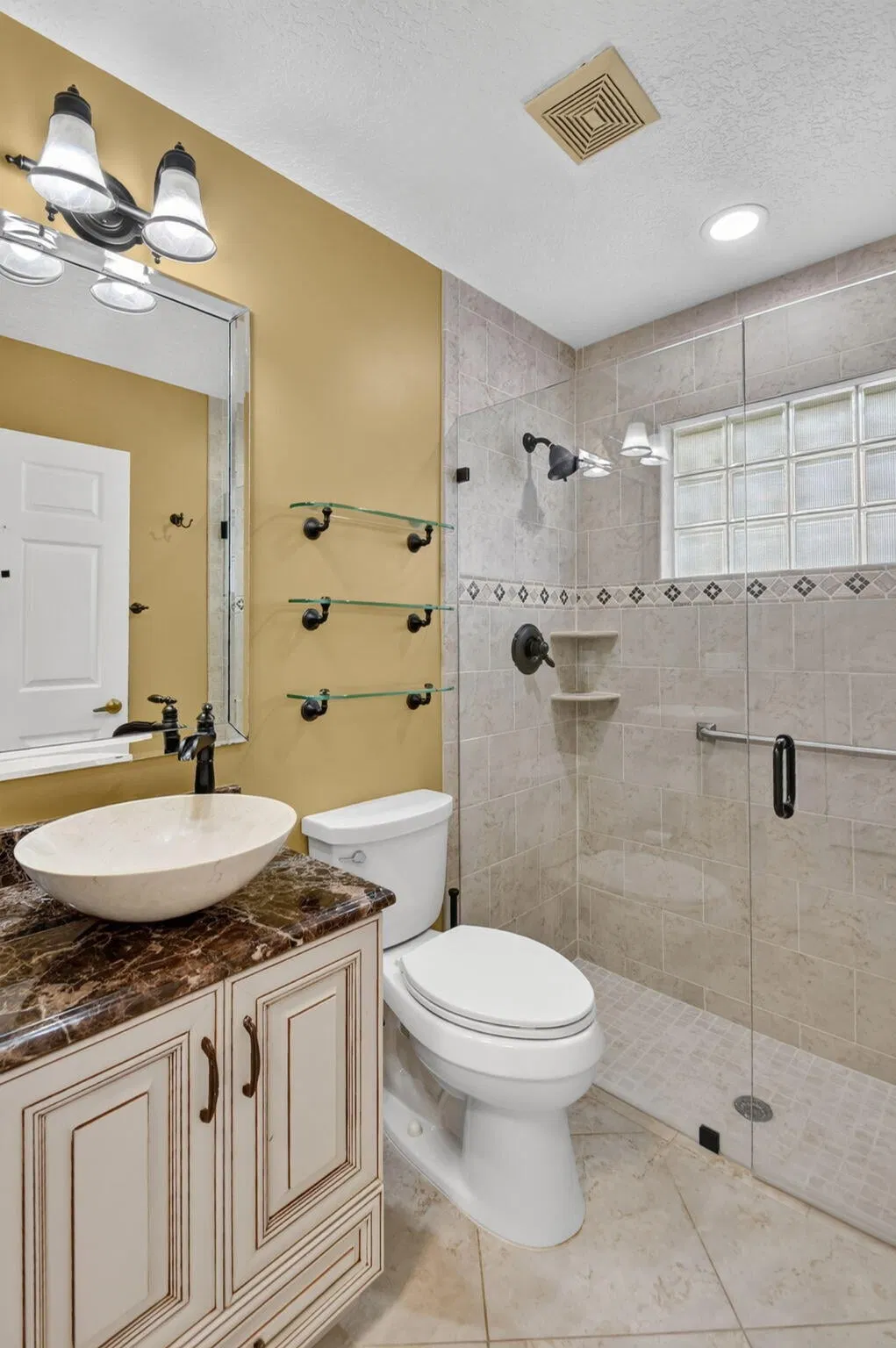 Residence photo 88