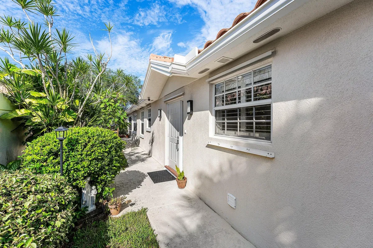 Residence photo 4