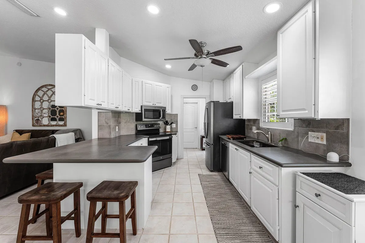 Residence photo 10
