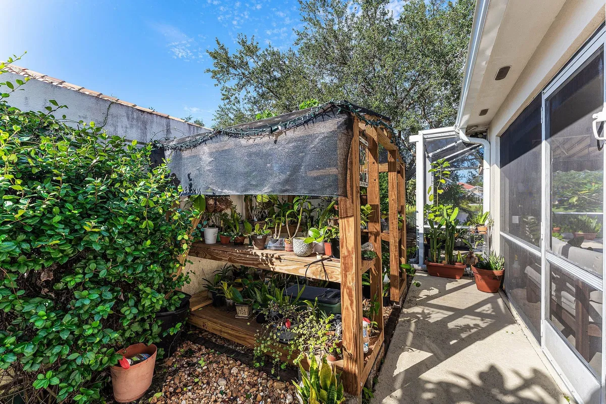 Residence photo 31