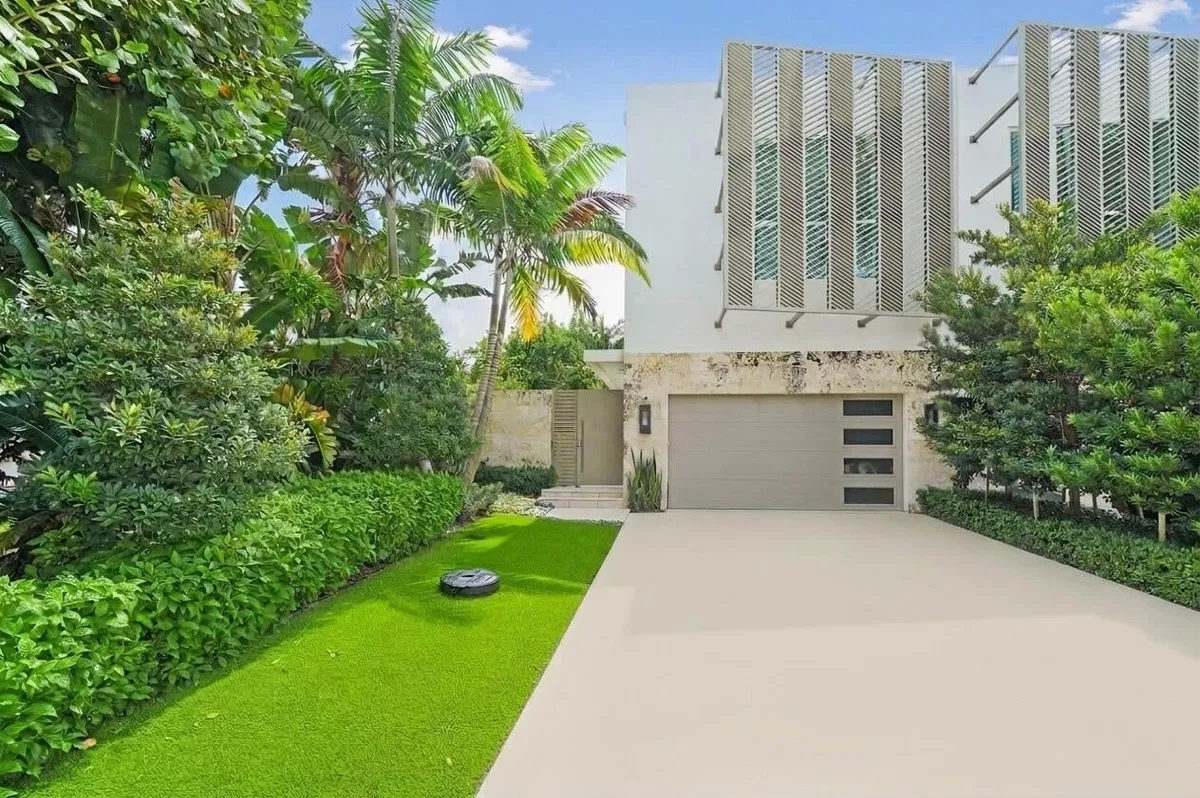 Palm Trail Delray Beach Residence