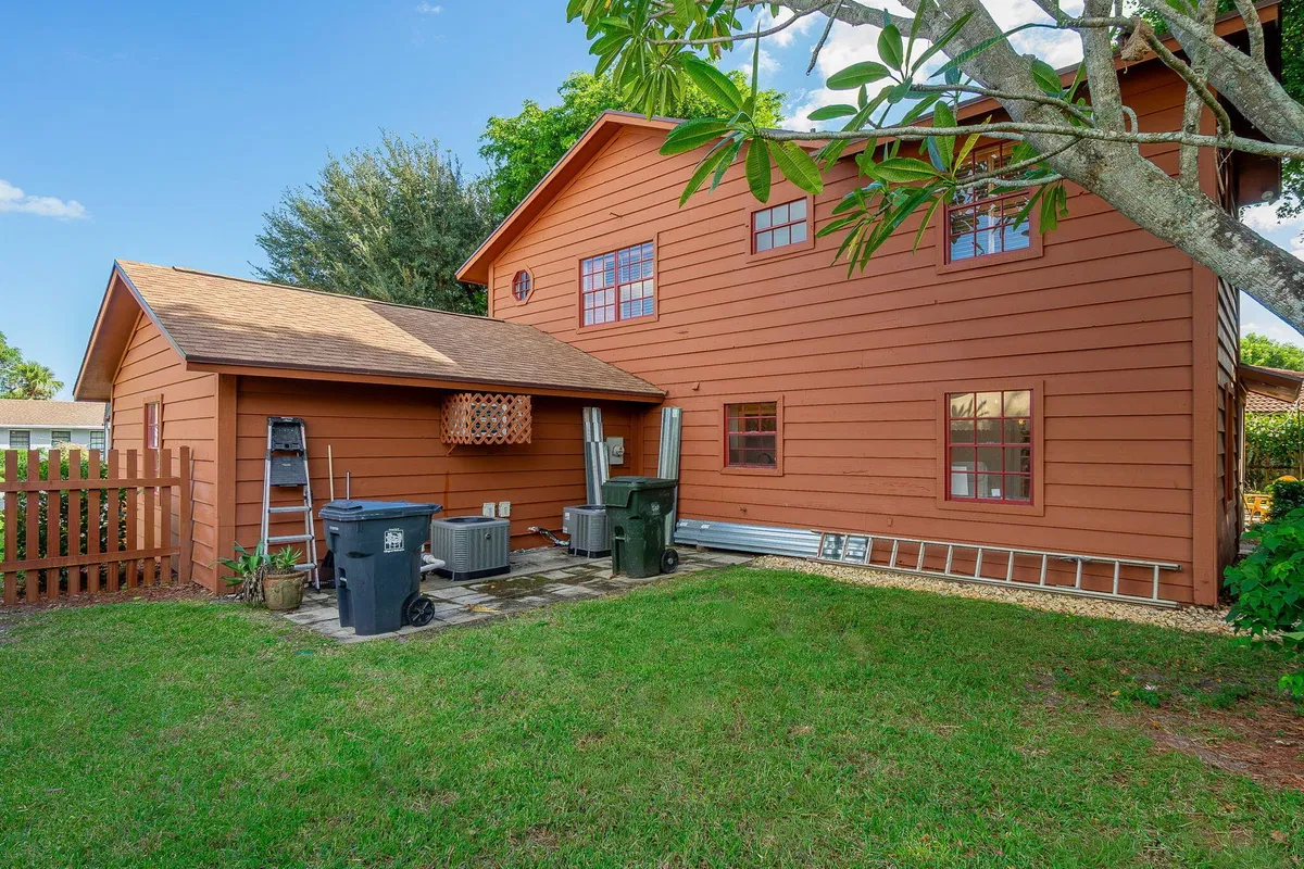 Residence photo 31