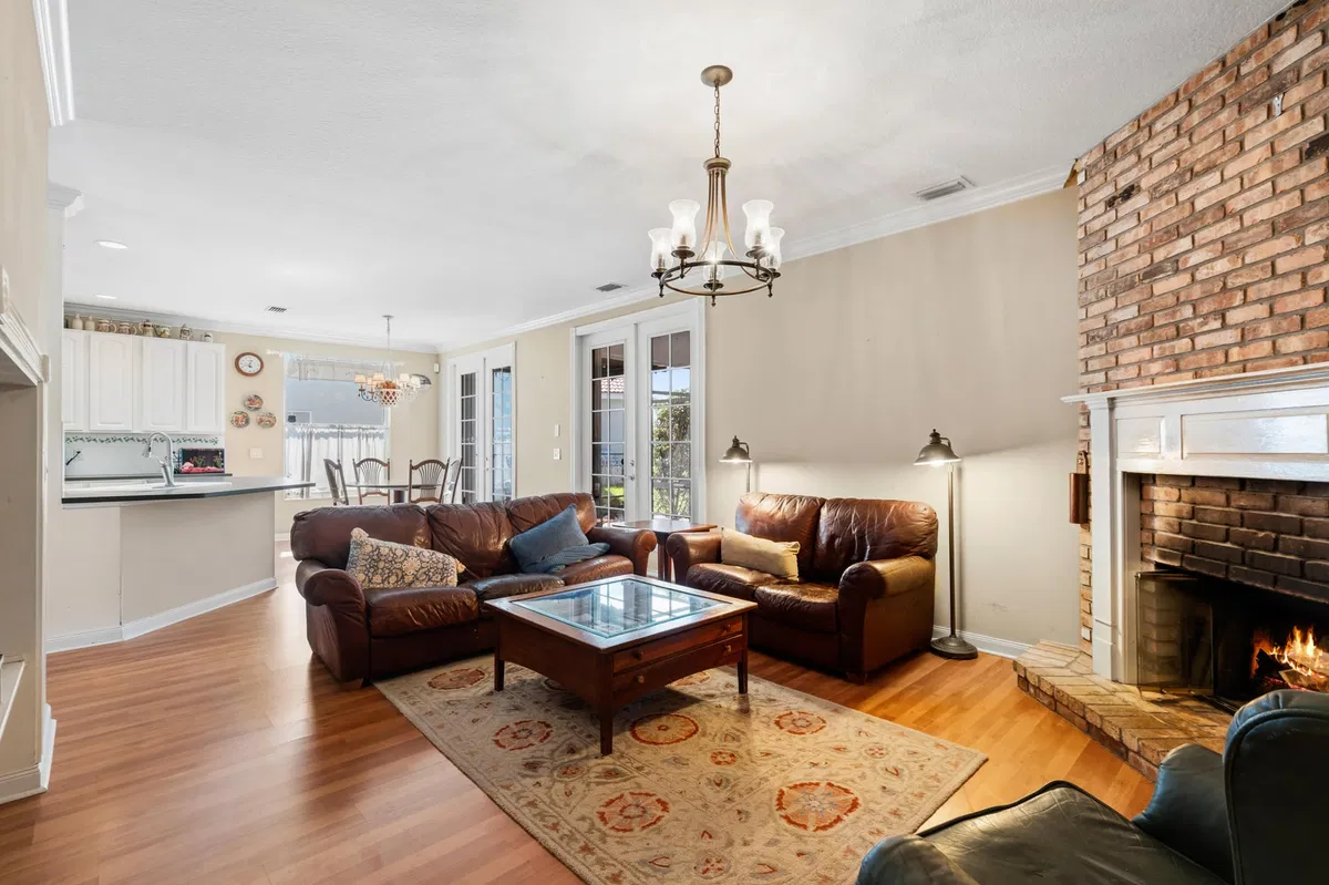  Residence photo 10