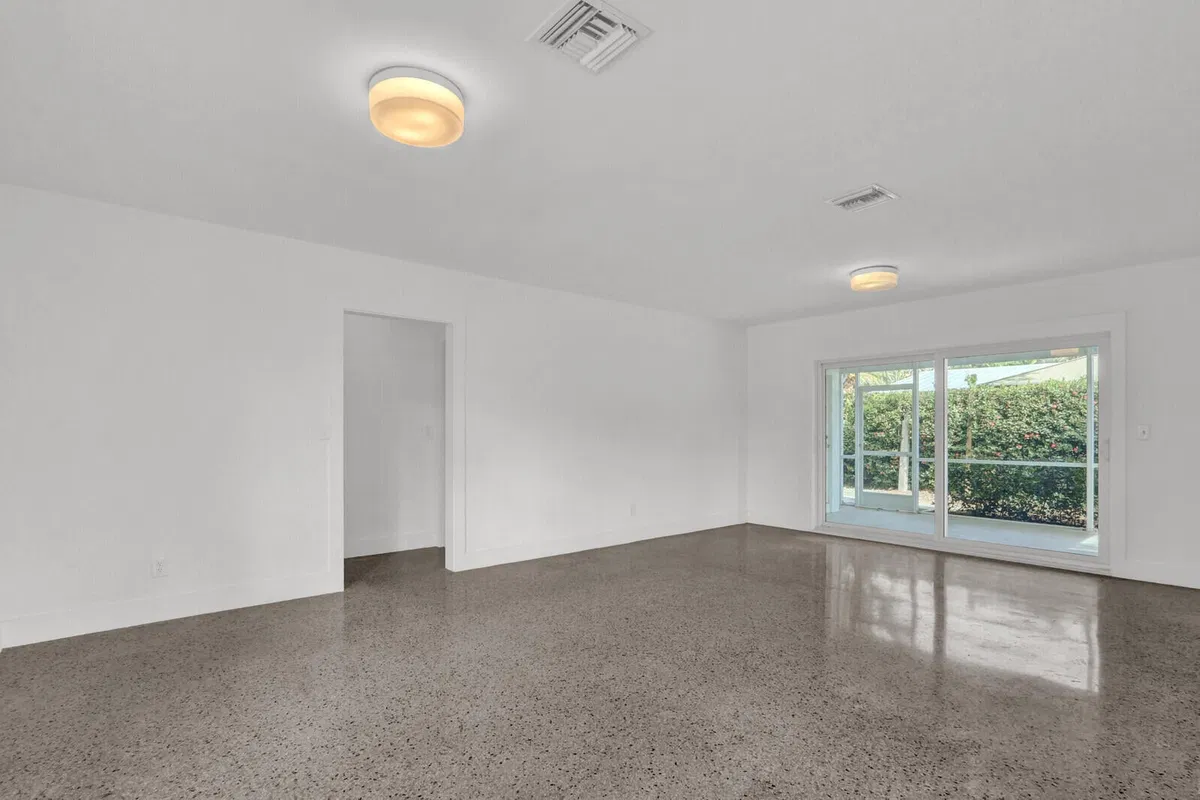 Residence photo 7