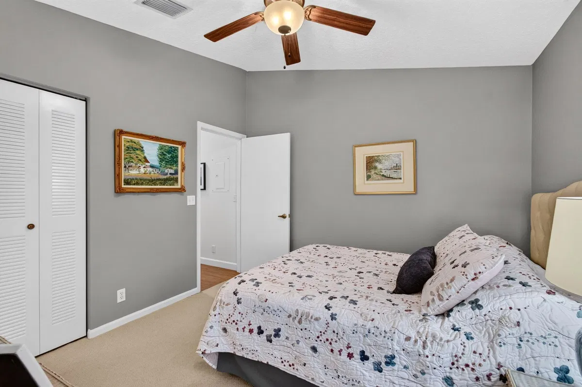 Unit 201 photo 28